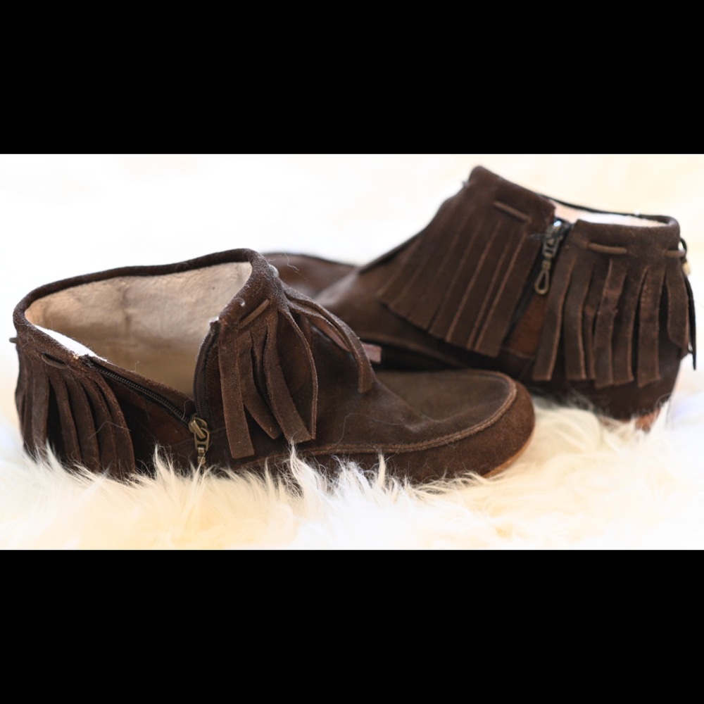 Native America style boot